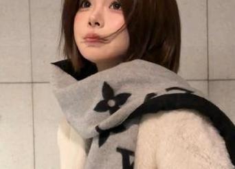 一杯清茶，72斯为你准备的精美写真合集资源，让你爱不释手！.txt