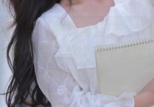在Dami(퀸다미)的裤里丝中，发现不一样的美，快来欣赏这组个性十足的cos图集吧！.txt