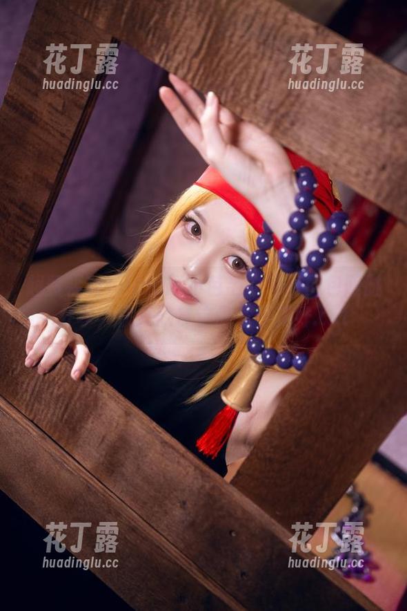 超赞福利！Hachi小芭毛衣写真图包限时分享，快来欣赏这份冬日美好.txt