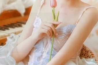 HuaYang花漾 - 观看尤妮丝Egg海边写真作品，尽享清新海风与无尽大海的完美融合.txt