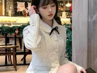 HuaYang花漾 - 醉美夏日，张思允Nice夏天写真图包展现无限魅力.txt
