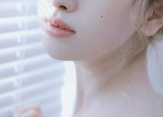 HuaYang花漾 - 白茹雪Abby旗袍写真图集：让心灵与美丽共同绽放.txt