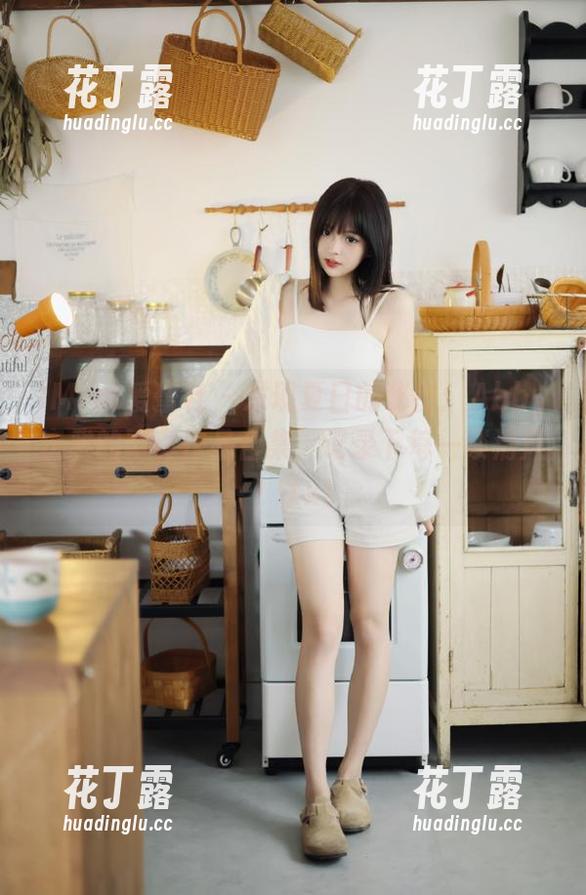 IMiss爱蜜社 - 发现夏日的秘密：Abby李雅的写真作品合集，记录下每一缕清风！.txt