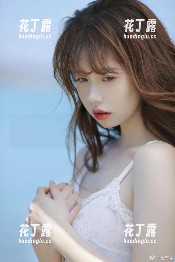 IMiss爱蜜社 - Lucky沈欢欣牛仔裤时尚美图盛宴，精选图包全新来袭！.txt
