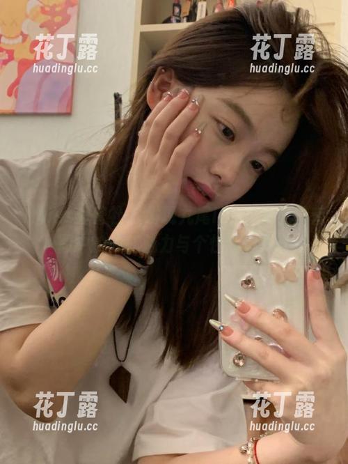 IMiss爱蜜社-九尾ivy IMiss爱蜜社 - 发现九尾ivy学妹美图套图中的隐秘魅力与个性表达.txt