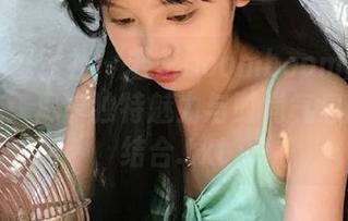 IMiss爱蜜社 - 若彤boomboom丝袜图包精选：尽享独特魅力与时尚气息的完美结合.txt