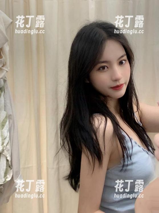 微密圈 - 深入July芝岚制服图集，无圣光照耀下的完美瞬间.txt