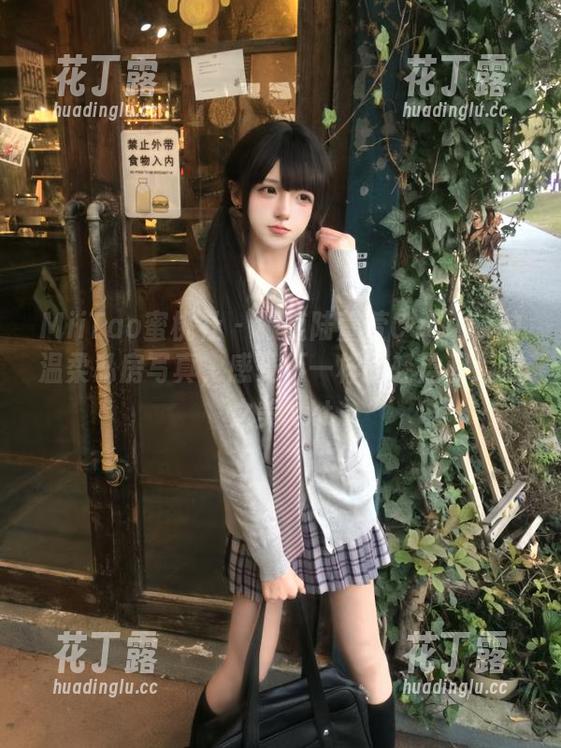 MiiTao蜜桃社-陆萱萱Cecilia MiiTao蜜桃社 - 跟随陆萱萱Cecilia的温柔私房写真,感受不一样的轻盈和浪漫之美.txt