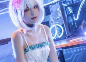全集分享“Quan冉有点饿”的少女写真，追寻青春的旅途与美好回忆.txt
