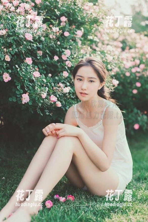SIW斯文传媒-蓉儿 SIW斯文传媒 - 全新视角欣赏蓉儿的白领制服写真资源,职场魅力无限.txt
