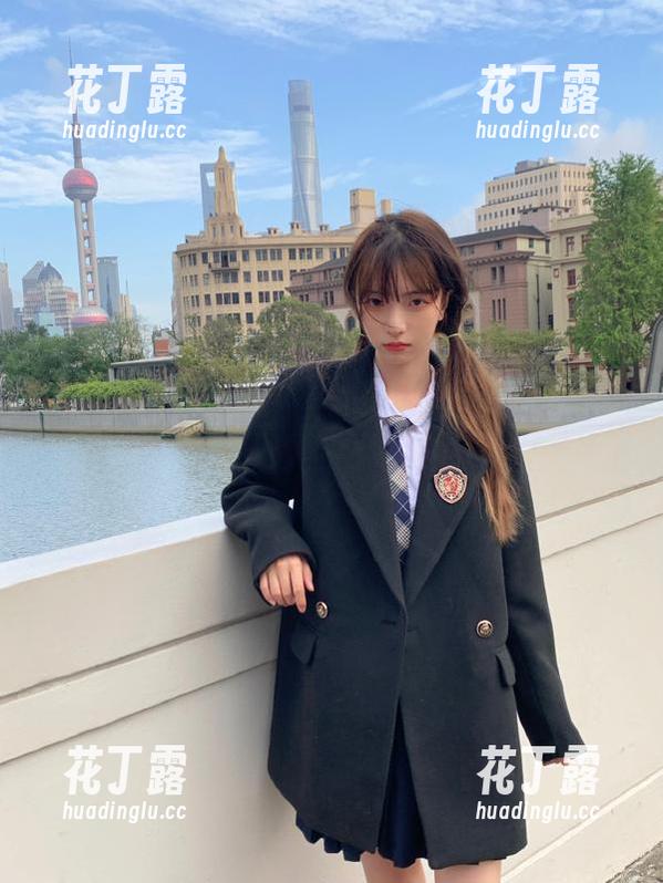 TGOD推女神-Kiren_程程程 TGOD推女神 - 办公室写真艺术:Kiren_程程程的原图带你走近职场的时尚之旅.txt