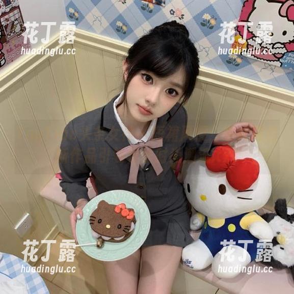 TouTiao头条女神-李梓熙 TouTiao头条女神 - 短裙风情:李梓熙最新作品引领春季时尚潮流.txt