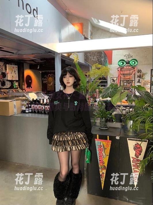 TouTiao头条女神-梁芮溪 TouTiao头条女神 - 最新推出!梁芮溪夏天套图,清爽与时尚的完美结合.txt