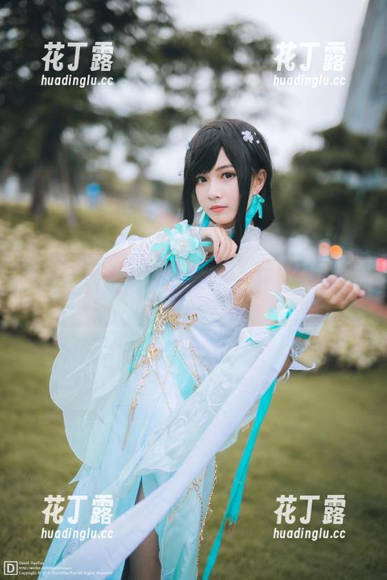 TouTiao头条女神-高韩菲 TouTiao头条女神 - 精选高韩菲高跟鞋写真,完美展现时尚魅力与个性风格.txt