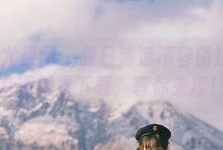 UGirls尤果网 - 夏日清凉不容错过！佟蔓泳衣套图限量下载，等你来撩！.txt
