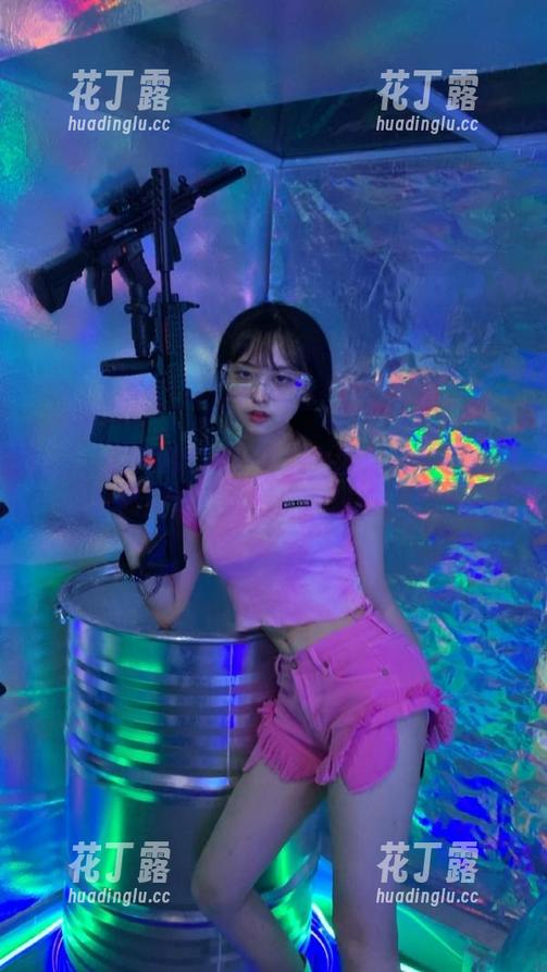 UGirls尤果网 - 想要魅力四射？看看孟狐狸的肉丝写真壁纸就知道！.txt