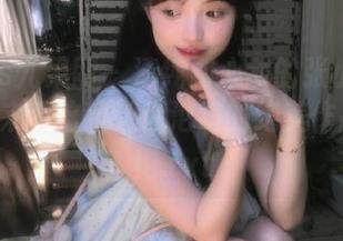 UGirls尤果网 - 清纯到心动的张小西Ann，快来看这组让你沦陷的绝美作品图片！.txt
