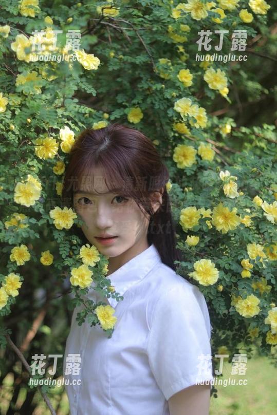 UGirls尤果网 - 清新脱俗的郝晴Grace黑色高清图包，给你带来前所未有的美感享受！.txt