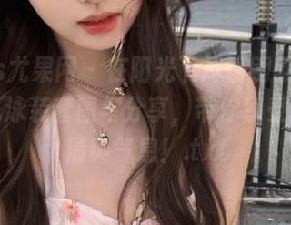 UGirls尤果网 - 在阳光下尽情翩翩起舞，黛熙儿泳装套图与分享，带你享受夏日的清爽气息！.txt