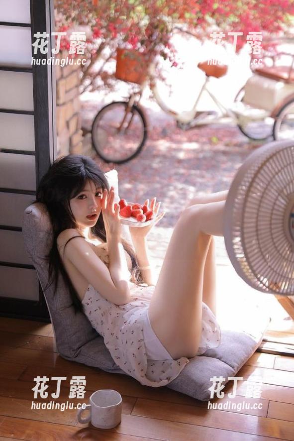 XIAOYU语画界 - 徐莉芝Booty厨娘写真图集：美味与优雅交织的创意美食视觉盛宴.txt