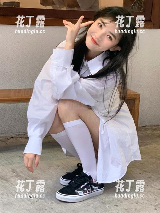 XIAOYU语画界 - 双人写真作品集大揭秘：程程程与伙伴们的分享之旅，展现女孩的魅力.txt