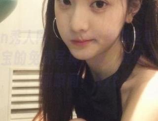 Xiuren秀人网 - 办公室里那些事：summer宝宝的免费写真作品，赞叹不已的美丽瞬间！.txt