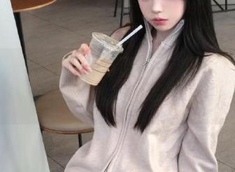 Xiuren秀人网 - 免费推荐刘婷婷旗袍美图，一起感受经典之美与现代风情.txt