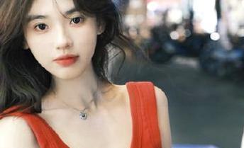 Xiuren秀人网 - 不看后悔的福利，周慕汐fairy的套装写真给你不一样的视觉冲击与满足！.txt