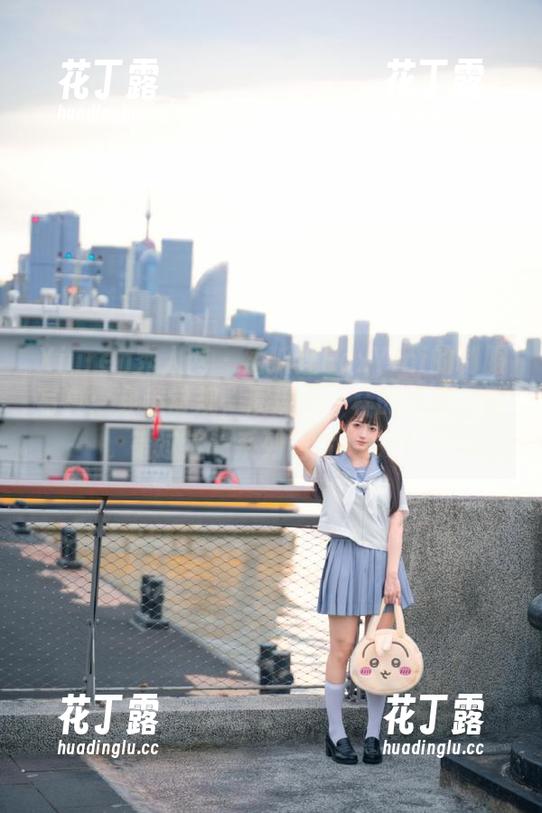 Xiuren秀人网-孟狐狸FoxYini Xiuren秀人网 - 孟狐狸FoxYini的制服写真:穿越常规,展现不一样的自我,别错过这一系列图片!.txt