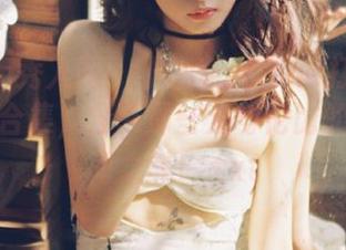 Xiuren秀人网 - 小泡芙winna打造的居家写真合集，分享那些无与伦比的生活瞬间之美！.txt