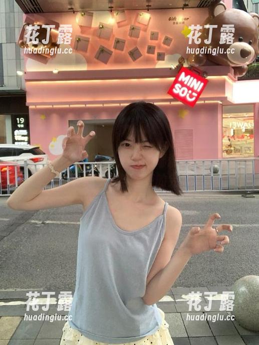 Xiuren秀人网-尤Una娜 Xiuren秀人网 - 尤Una娜御姐写真作品精选集:感受艺术与性感的完美融合.txt