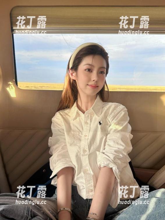 Xiuren秀人网 - 徐cake带你进入私拍世界：丰富的裤里丝套图，让你感受不一样的美.txt