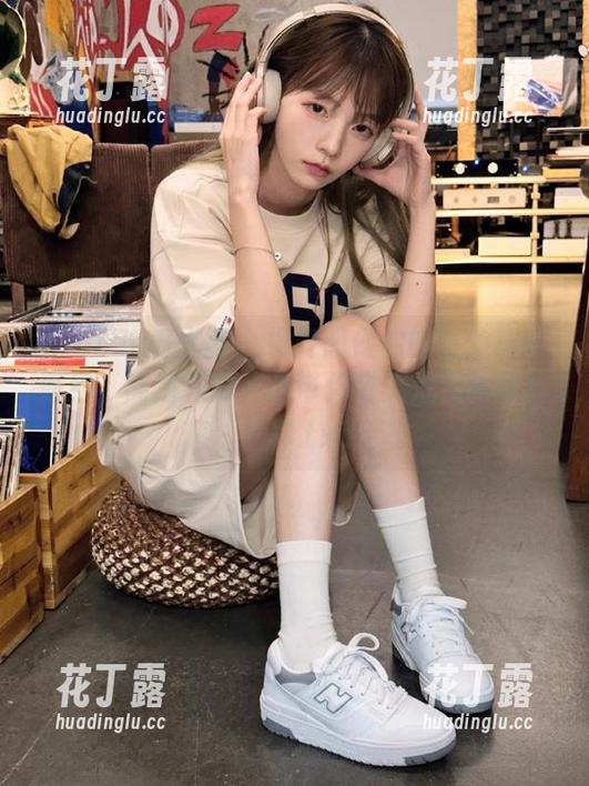Xiuren秀人网-想做你的猫 Xiuren秀人网 - 揭开想做你的猫的神秘面纱,高清花嫁作品带你进入浪漫的写真世界.txt