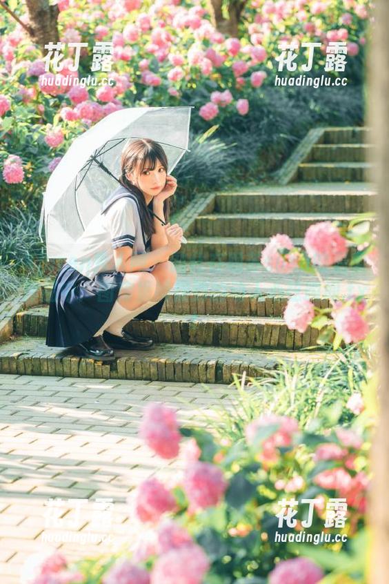 Xiuren秀人网 - 融化在晚苏susu的温柔作品中：图库里捕捉到的动人心弦瞬间.txt