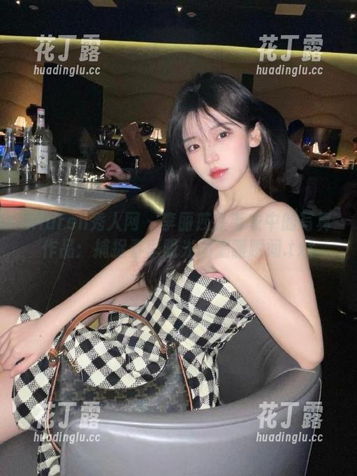Xiuren秀人网-李丽莎 Xiuren秀人网 - 李丽莎在毛衣中的写真作品:捕捉春季阳光的温暖瞬间.txt