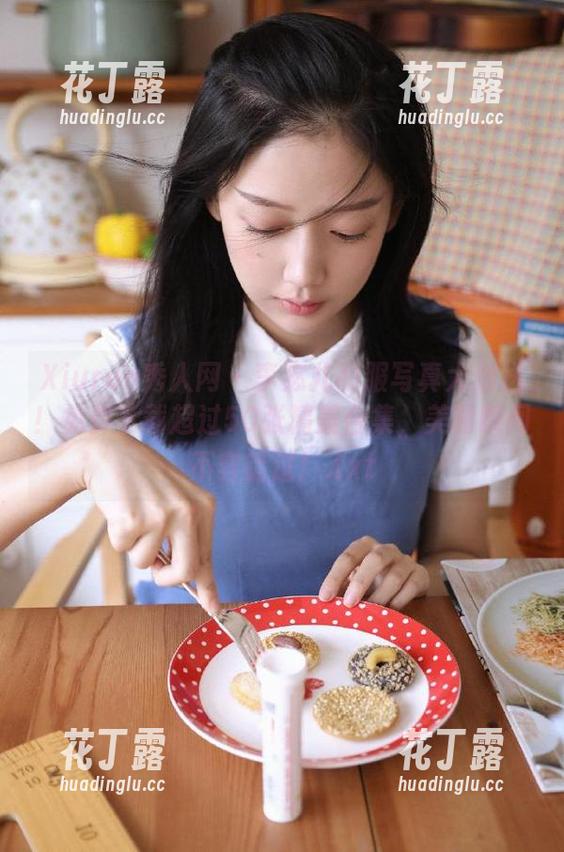 Xiuren秀人网-李宓儿 Xiuren秀人网 - 李宓儿和服写真大放送!免费下载超过50张精美合集,美丽瞬间不容错过!.txt