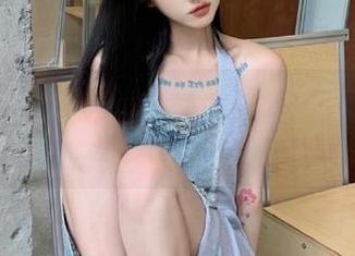 Xiuren秀人网 - 杨晨晨制服写真作品大全：将可爱与风格巧妙结合的艺术品.txt