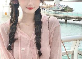 Xiuren秀人网 - 感受林文文yooki天台写真套图的魅力，仿佛时光在此停滞，唯美永存。.txt