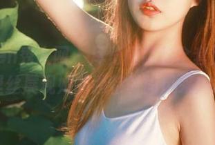 Xiuren秀人网 - 尽览桓淼淼全套图集，裤里丝展现她的独特时尚风采！.txt