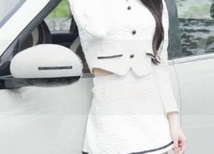 Xiuren秀人网 - 夏日的韵味：玥儿玥全新写真美图初露锋芒.txt