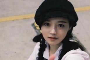 Xiuren秀人网 - 白芷yy与连体衣的奇妙邂逅：定制作品传递无限时尚灵感与自信风采.txt