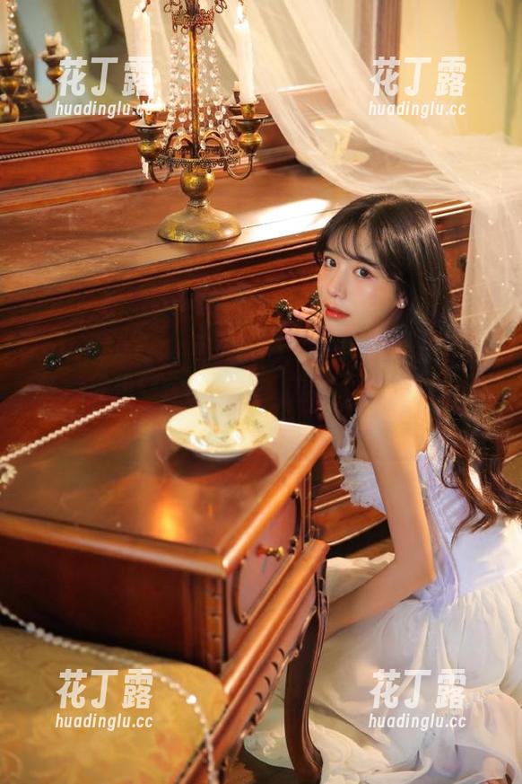Xiuren秀人网-邹晶晶女王 Xiuren秀人网 - 在邹晶晶女王护士写真合集里找到你的灵感,立即下载不会后悔!.txt