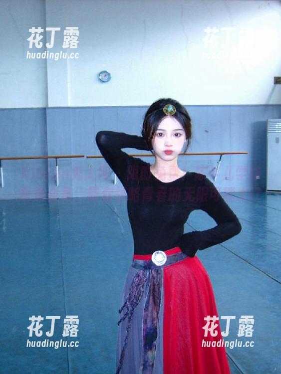 Xiuren秀人网 - 限时免费！陈芊儿学妹写真合集，带你领略青春的无限可能.txt