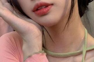 Xiuren秀人网 - “静颜宁”的私拍美图魅力无边，灰丝勾画出闪亮人生.txt