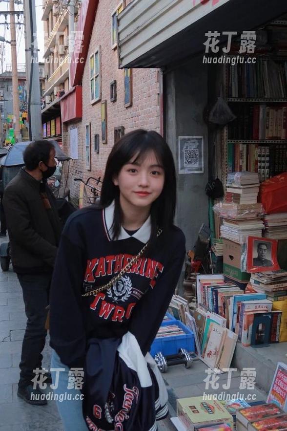 Xiuren秀人网 - 韩静安旗袍少妇黑丝美腿图包大放送，精彩资源邀你共赏这份优雅与诱惑！.txt