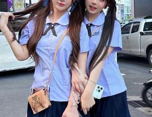 Xiuren秀人网 - 跟随顾乔楠Cora女友的私拍写真，感受生活中的小确幸.txt