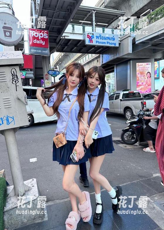 Xiuren秀人网-顾乔楠Cora Xiuren秀人网 - 跟随顾乔楠Cora女友的私拍写真,感受生活中的小确幸.txt