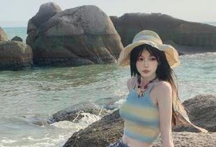 Xiuren秀人网 - 让“颜浅浅Cindy”的美脚写真美图合集带你领略完美曲线，绽放动人魅力！.txt