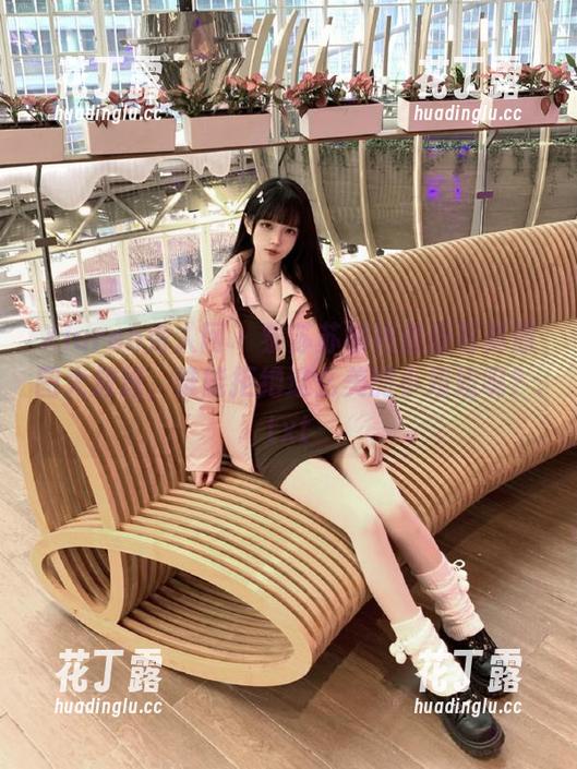 Xiuren秀人网-黎苏苏 Xiuren秀人网 - 黎苏苏旗袍最新写真原图大放送,谁能拒绝这么美的小姐姐呢?.txt