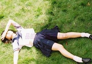 YouMi尤蜜荟 - 思淇Sukiiii将奶牛化为艺术，呈现最新写真作品的独特视角.txt